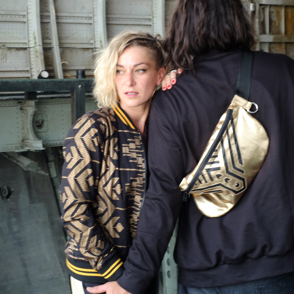 Veste Homme Zipée - vue dos avec sac